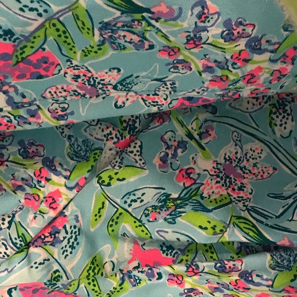 NWT Lilly Pulitzer Lilly’s Lagoon Tote Bag - Picture 5 of 6